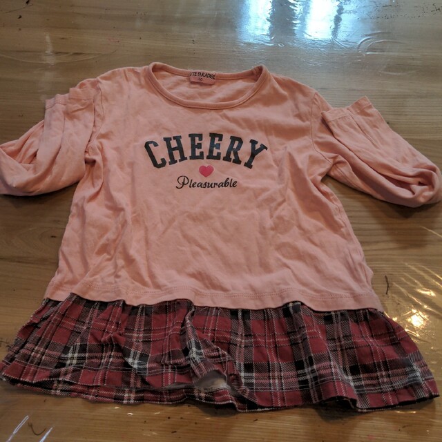 カットソー　140サイズ　ピンク　チェック柄 キッズ/ベビー/マタニティのキッズ服女の子用(90cm~)(Tシャツ/カットソー)の商品写真