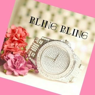 新品 送料込み 男女兼用☆ラグジュアリー☆BLING BLING腕時計の通販 by