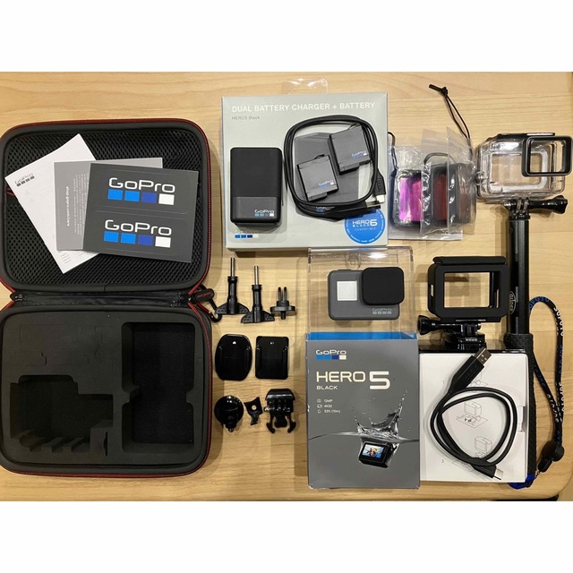 GoPro - 【ケース付き】GoPro HERO 5 Black 付属品多数！の通販 by