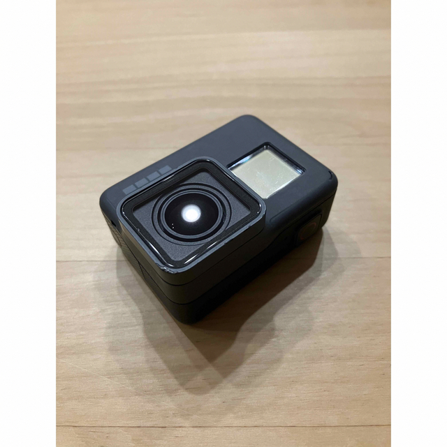 GoPro(ゴープロ)の【ケース付き】GoPro HERO 5 Black 付属品多数！ スマホ/家電/カメラのカメラ(ビデオカメラ)の商品写真