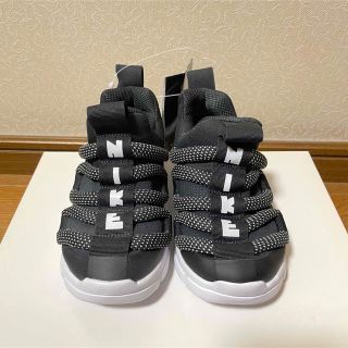 ナイキ(NIKE)の【新品】NIKE ノーヴィス スニーカー　18センチ(スニーカー)