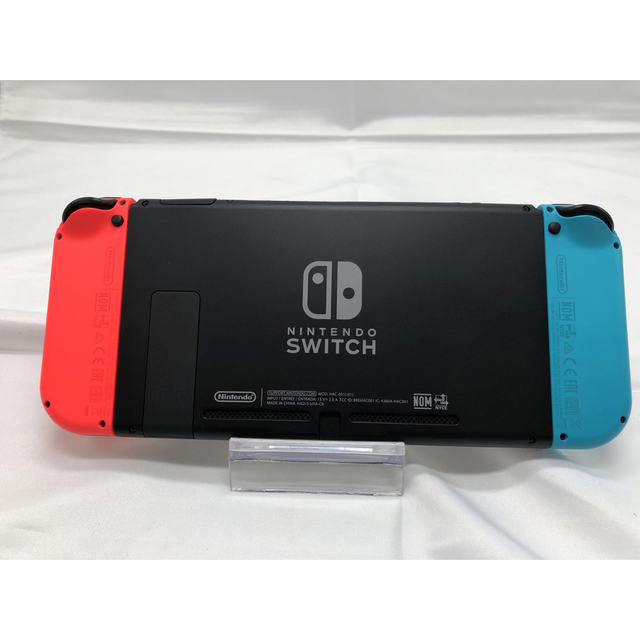 任天堂(ニンテンドウ)の美品　Nintendo Switch 本体　箱無　HAC-001[01]  YS エンタメ/ホビーのゲームソフト/ゲーム機本体(家庭用ゲーム機本体)の商品写真