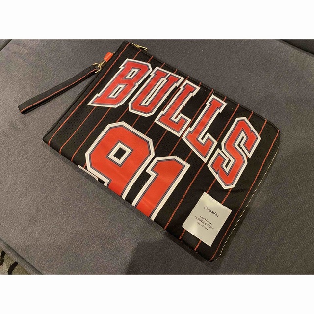 civiatelier シヴィアトリエ　クラッチバッグ　bulls NBA メンズのバッグ(セカンドバッグ/クラッチバッグ)の商品写真