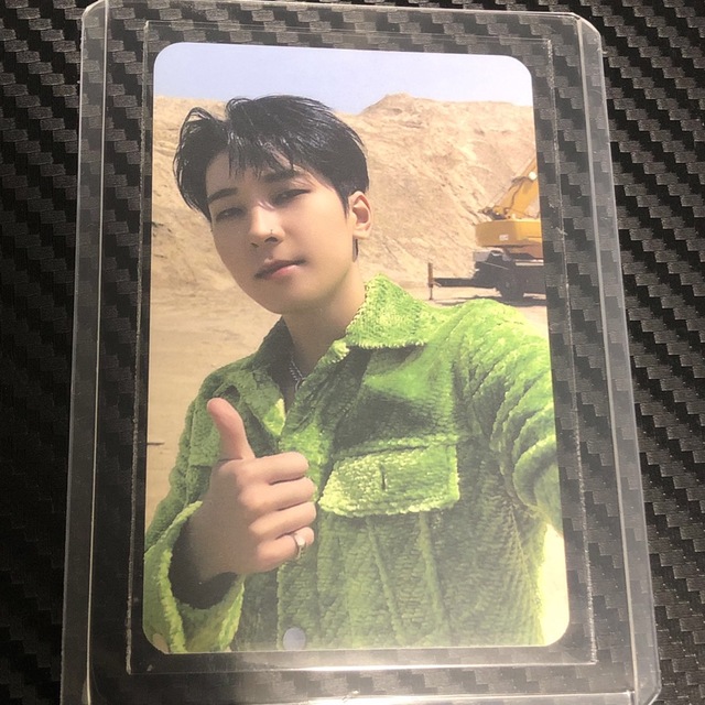 新規上場商品 SEVENTEEN ウォヌ Your Choice サイン ユニバ www