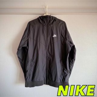 NIKE  ナイキ　ナイロンジャケット　ブルゾン　厚手　光沢　シルバー　Lサイズ