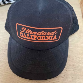 スタンダードカリフォルニア(STANDARD CALIFORNIA)のスタンダードカリフォルニア キムタク キャップ 黒×オレンジ グリーンルーム(キャップ)