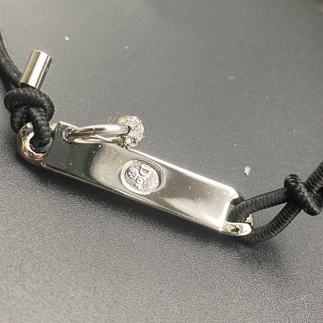 【箱付・美品】クリスチャンディオール ロゴ 黒 ストーン バンド ブレスレット
