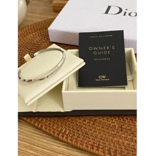 ダニエルウェリントン(Daniel Wellington)のダニエルウェリントン　ブレスレット 【今週セール中】(バングル/リストバンド)