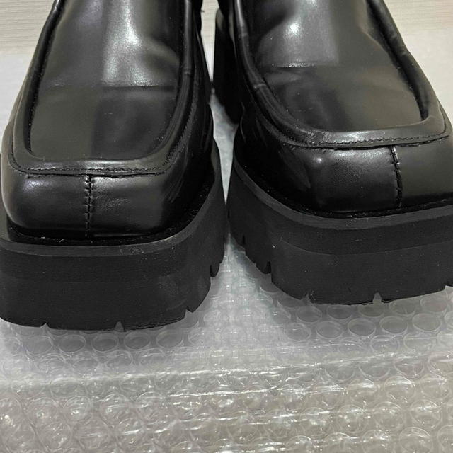 STUDIOUS(ステュディオス)のSTUDIOUS  INella スクエアトゥパイピングブーツ レディースの靴/シューズ(ブーツ)の商品写真