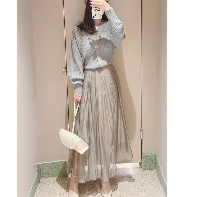 SNIDEL（スナイデル）の「シャイニーシアースカート（スカート