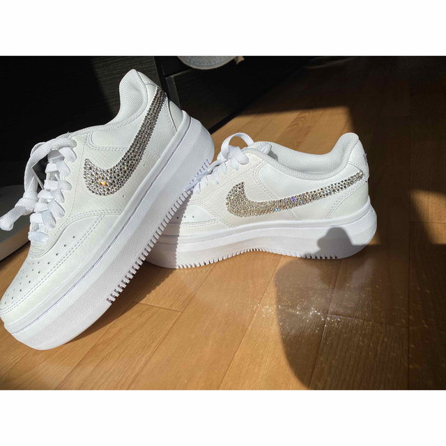 NIKE ナイキ スワロフスキー 豪華で新しい 51.0%OFF hensensfreres.fr