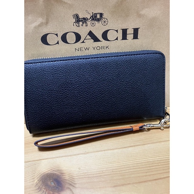 COACH   長財布 アウトレットCOACH ブラック系 馬車 レッド ストラップ