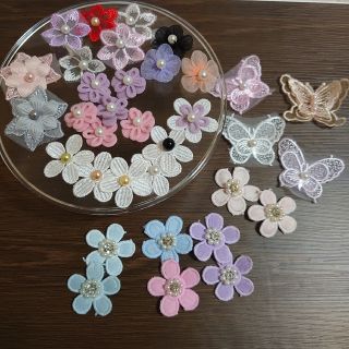 （b-06）各種パーツ　花モチーフ　詰め合わせ 34個　handmade(各種パーツ)