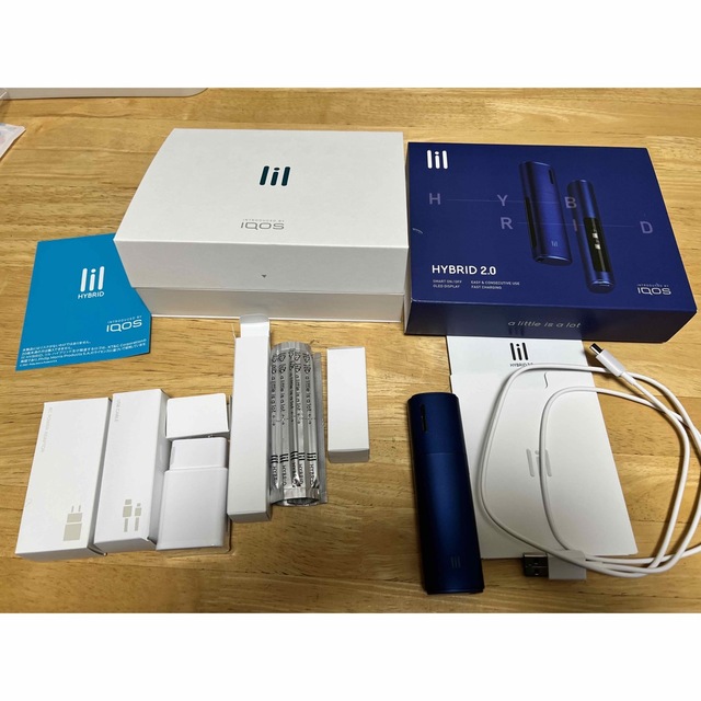 IQOS(アイコス)のlil HYBRID iQOS リルハイブリッド スマホ/家電/カメラのスマホ/家電/カメラ その他(その他)の商品写真