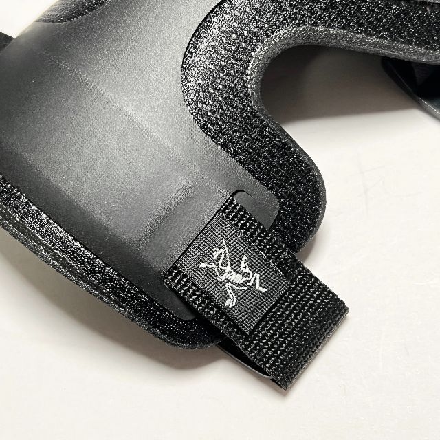 ARC'TERYX LEAF COMBAT KNEE CAPS/BLK エンタメ/ホビーのミリタリー(個人装備)の商品写真