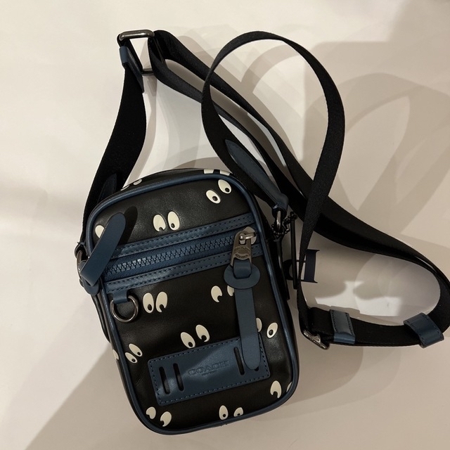 COACH(コーチ)のコーチ　新品　ショルダー　ディズニーコラボ レディースのバッグ(ショルダーバッグ)の商品写真