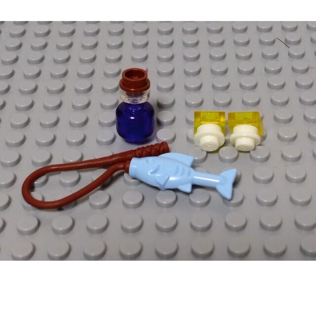 Lego(レゴ)のレゴ　マインクラフト　ポーション　魚　グロウストーン エンタメ/ホビーのおもちゃ/ぬいぐるみ(その他)の商品写真