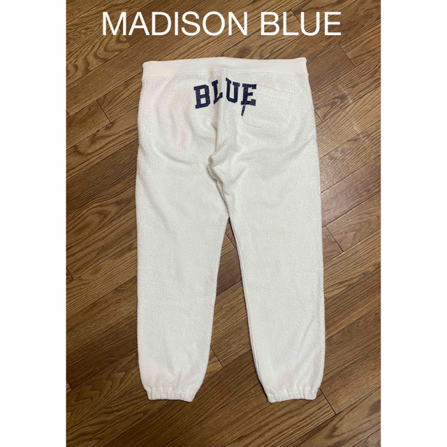 MADISONBLUE(マディソンブルー)のMADISON BLUEマディソンブルー】バックロゴスゥエットパンツ/00 レディースのパンツ(カジュアルパンツ)の商品写真