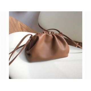 ザラ(ZARA)のリアルレザーショルダーバッグ(ショルダーバッグ)