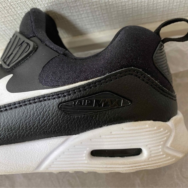 NIKE(ナイキ)のNIKE AIR MAX スニーカー キッズ/ベビー/マタニティのキッズ靴/シューズ(15cm~)(スニーカー)の商品写真