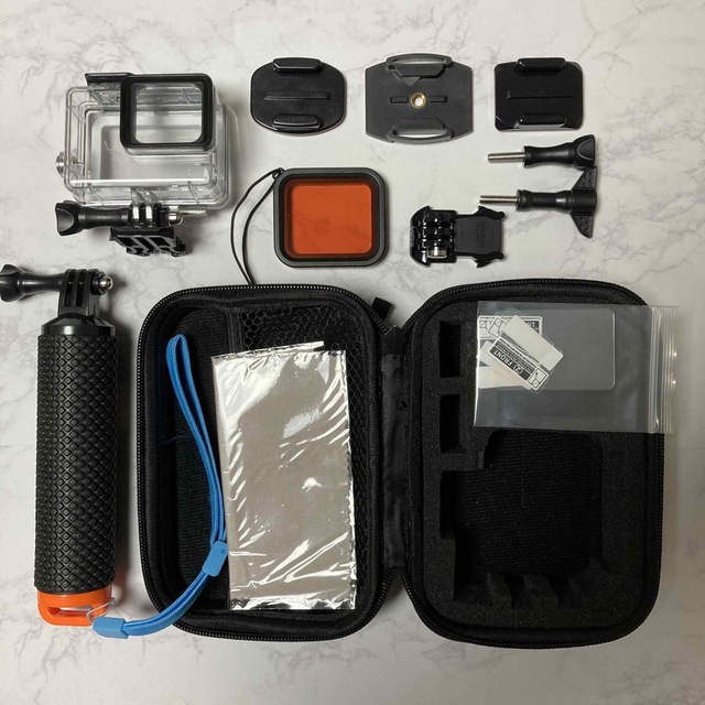 GoPro(ゴープロ)の【Tron様専用】GoPro HERO7 BLACK 正規品(装備品多数おまけ付 スマホ/家電/カメラのカメラ(ビデオカメラ)の商品写真