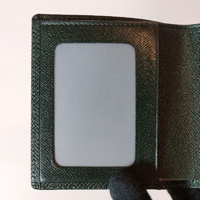 美品 ルイヴィトン 折財布 カードケース タイガ エピセア 緑 グリーン レザー 3