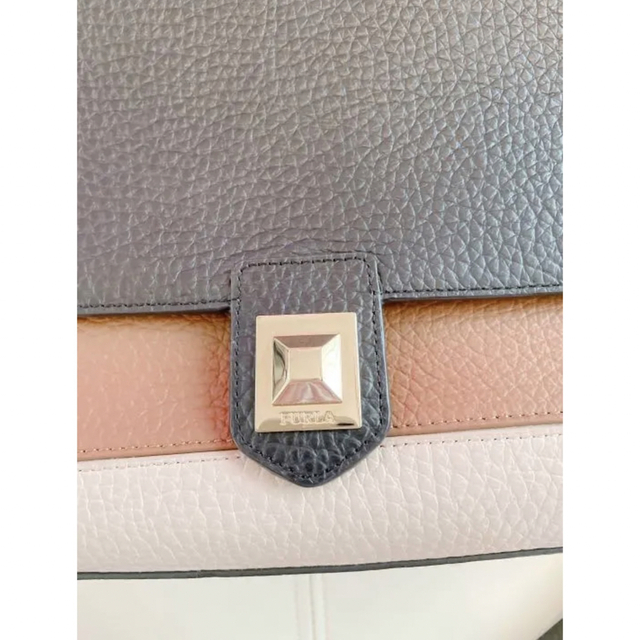 Furla(フルラ)のFURLA ショルダーバッグ バイカラー レディースのバッグ(ショルダーバッグ)の商品写真