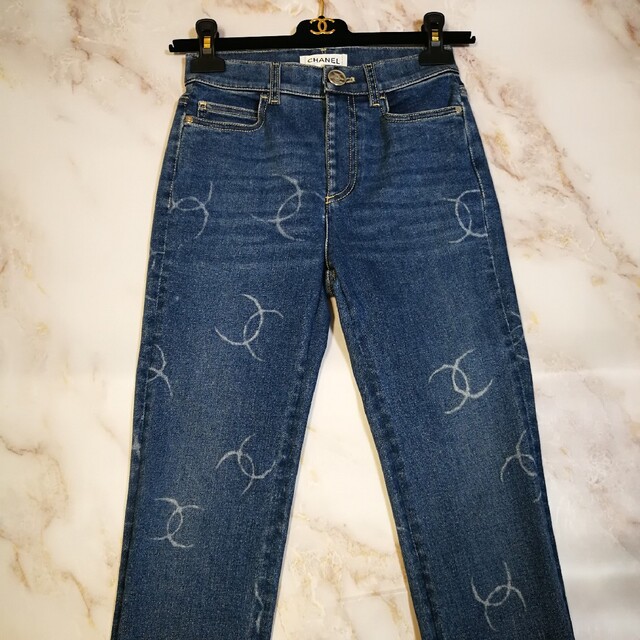 シャネル 幻 ロゴ入りデニム 34 未使用