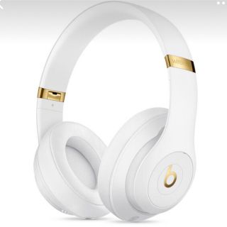 ビーツバイドクタードレ(Beats by Dr Dre)のBeats Studio3 Wirelessオーバーイヤーヘッドフォン(ヘッドフォン/イヤフォン)