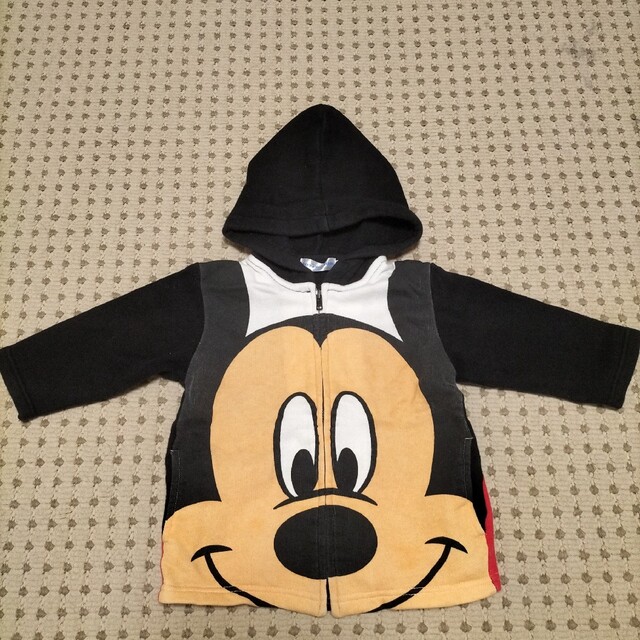 Disney(ディズニー)のミッキーマウス　Disney　パーカー　90cm キッズ/ベビー/マタニティのキッズ服男の子用(90cm~)(ジャケット/上着)の商品写真