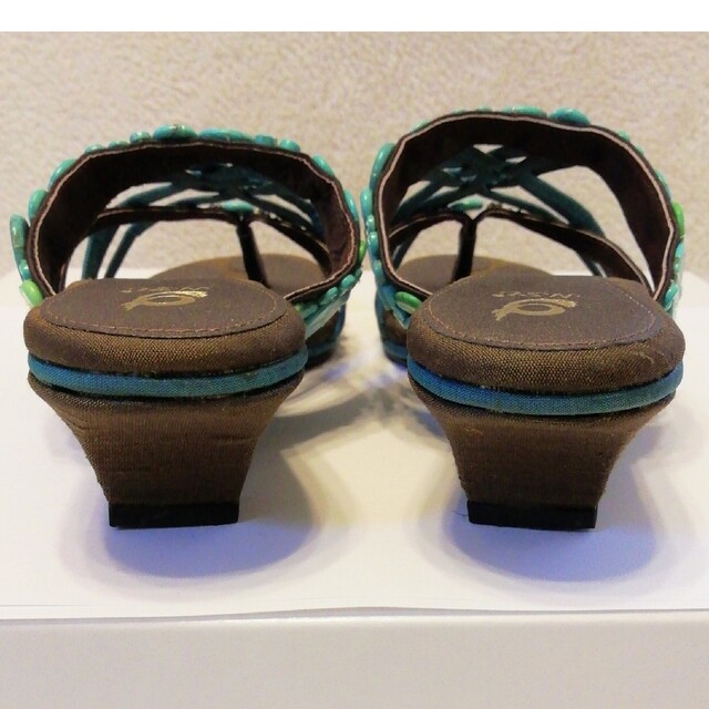 サンダル　ストーン　ビジュー付　36　トルコ石　リゾート レディースの靴/シューズ(サンダル)の商品写真
