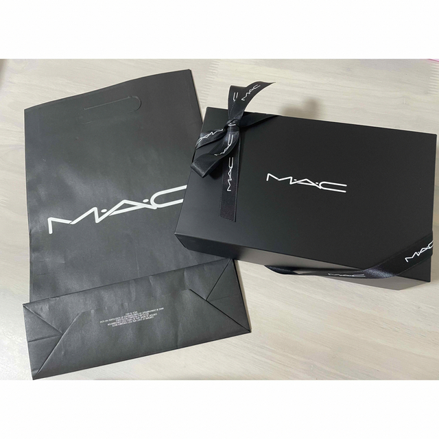 MAC(マック)のMAC ギフトボックス ショッパー レディースのバッグ(ショップ袋)の商品写真