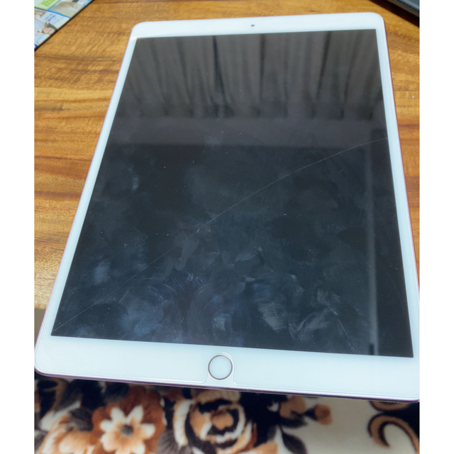 iPad pro 10.5 64gb au版simフリー　ローズゴールド 1