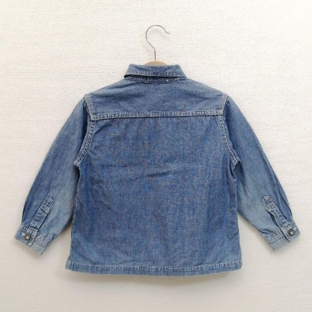 mikihouse(ミキハウス)の✨早いもの勝ち✨MIKIHOUSE JEANS　デニムシャツ　恐竜　100cm キッズ/ベビー/マタニティのキッズ服男の子用(90cm~)(ジャケット/上着)の商品写真