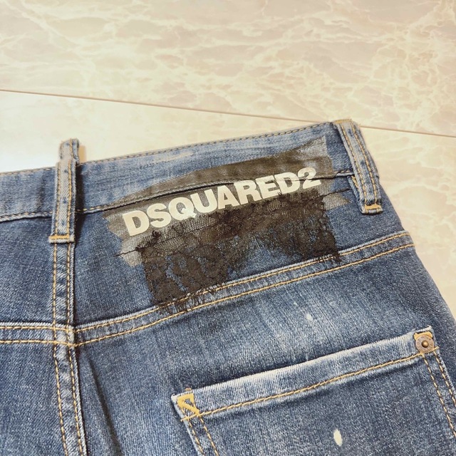 DSQUARED2(ディースクエアード)のディースクエアード　デニム　メンズ　ダメージ　44 ・ S74LB0471 メンズのパンツ(デニム/ジーンズ)の商品写真