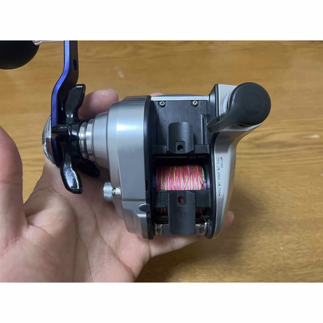 ダイワ シーボーグ 150J 右巻き 電動リール ダイワ シーボーグ 150J 右巻き 電動リール
