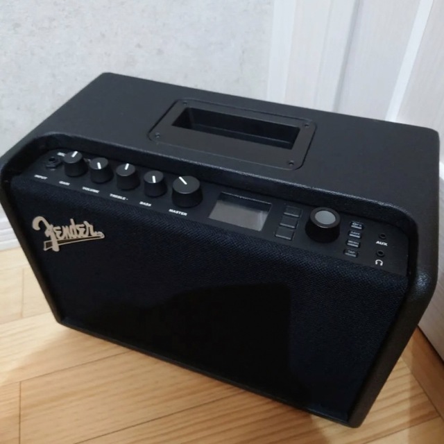 Fender(フェンダー)のFender MUSTANG　GT40 楽器のギター(ギターアンプ)の商品写真