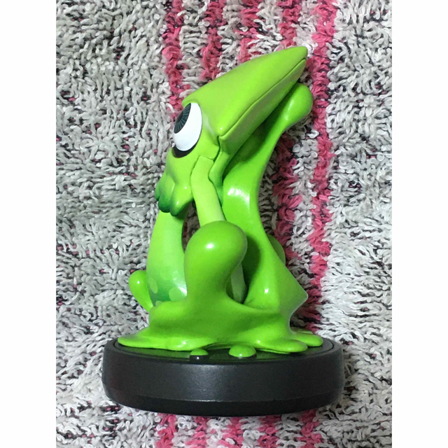 任天堂(ニンテンドウ)のスプラトゥーン amiibo イカ エンタメ/ホビーのフィギュア(ゲームキャラクター)の商品写真