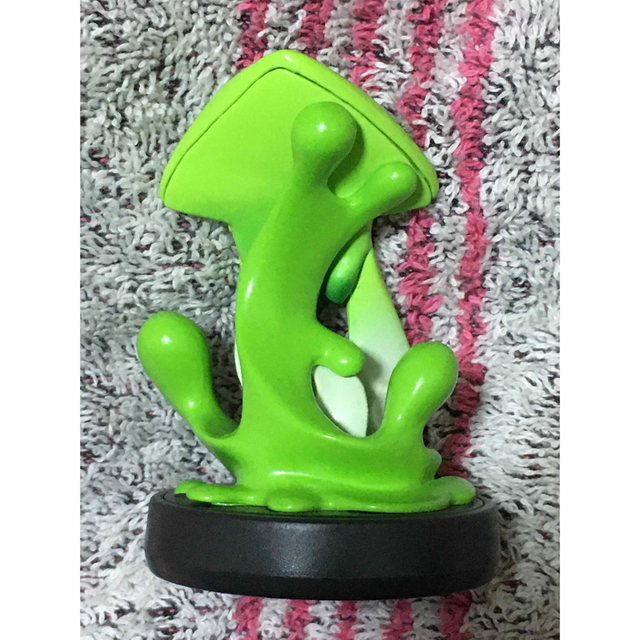 任天堂(ニンテンドウ)のスプラトゥーン amiibo イカ エンタメ/ホビーのフィギュア(ゲームキャラクター)の商品写真