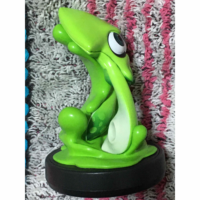 任天堂(ニンテンドウ)のスプラトゥーン amiibo イカ エンタメ/ホビーのフィギュア(ゲームキャラクター)の商品写真