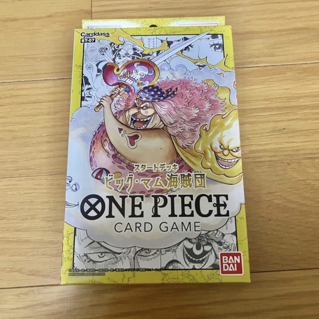 BANDAI(バンダイ)のワンピースカードゲーム ビックマム海賊団 スタートデッキ エンタメ/ホビーのトレーディングカード(Box/デッキ/パック)の商品写真