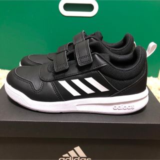 アディダス(adidas)の新品未使用　adidas アディダス　Tensaur キッズ/子供　黒　ブラック(スニーカー)