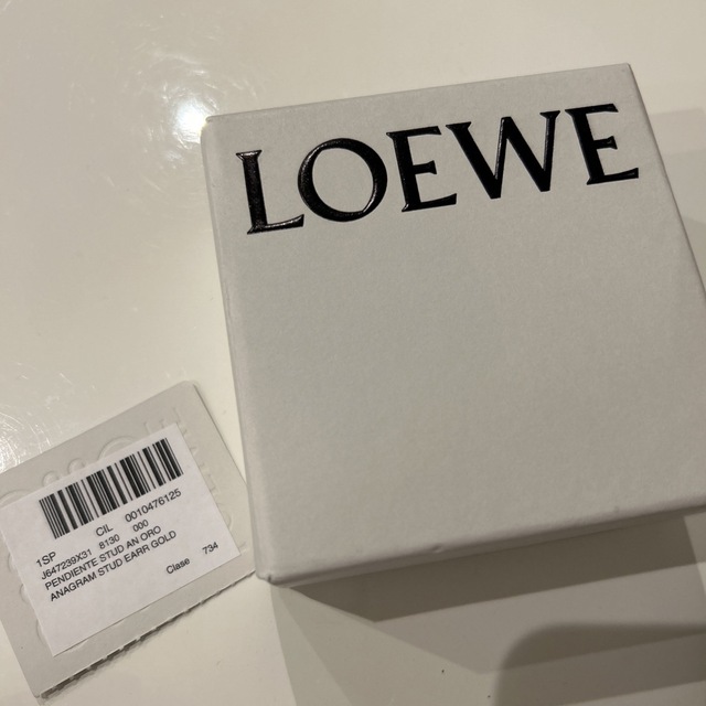 LOEWE(ロエベ)のLOEWE スタッズ　ピアス レディースのアクセサリー(ピアス)の商品写真