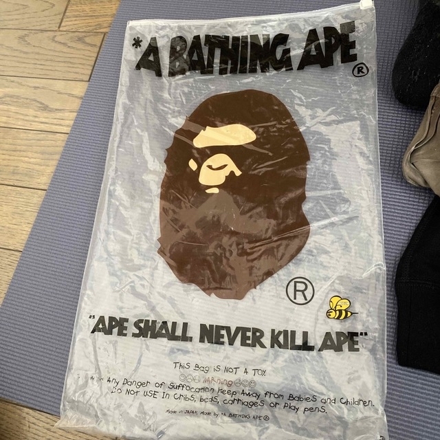 A BATHING APE(アベイシングエイプ)のA BATHING APEパーカー メンズのトップス(パーカー)の商品写真