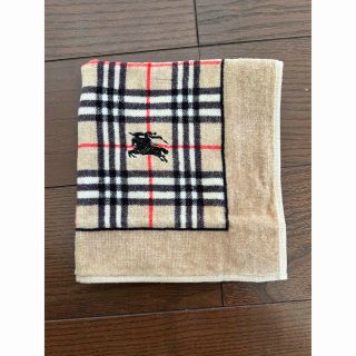 バーバリー(BURBERRY)のバーバリー　ハンカチタオル　新品　未使用(ハンカチ)