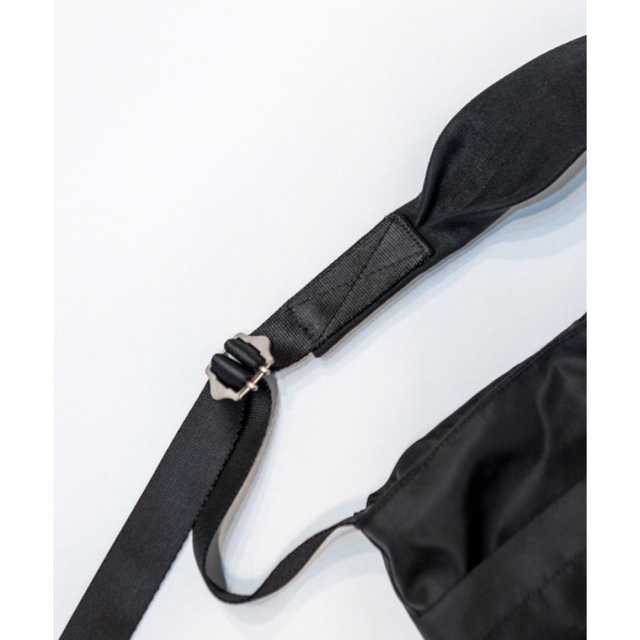 Wizzard(ウィザード)の定価16500円！Wizzard ウィザード 撥水ナイロンショルダーバッグ　黒 メンズのバッグ(ショルダーバッグ)の商品写真