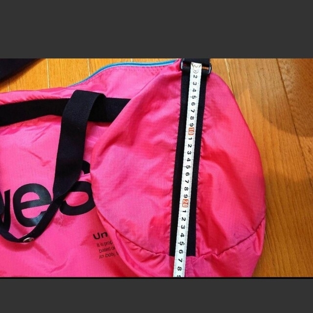 DESCENTE(デサント)のデサント MoveSports ドラム型薄手スポーツバッグ メンズのバッグ(ドラムバッグ)の商品写真