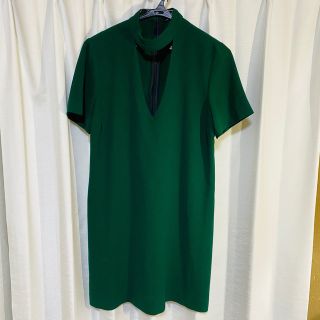 ザラ(ZARA)のグリーンミニワンピース(ミニワンピース)