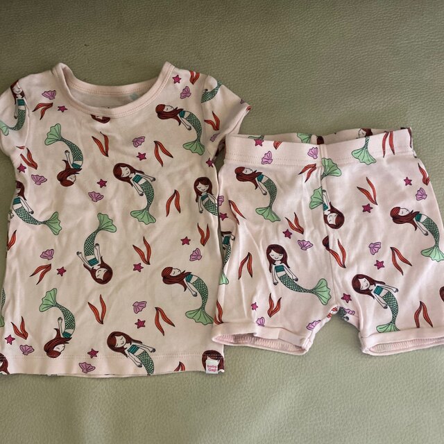 babyGAP(ベビーギャップ)のbabyGap パジャマ キッズ/ベビー/マタニティのベビー服(~85cm)(パジャマ)の商品写真