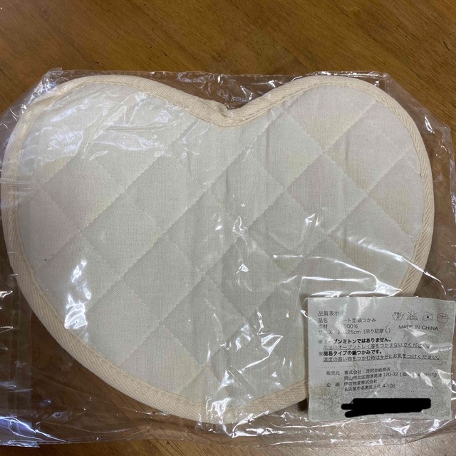 〈新品〉アクリルたわし ＋鍋つかみセット ハンドメイドの生活雑貨(キッチン小物)の商品写真